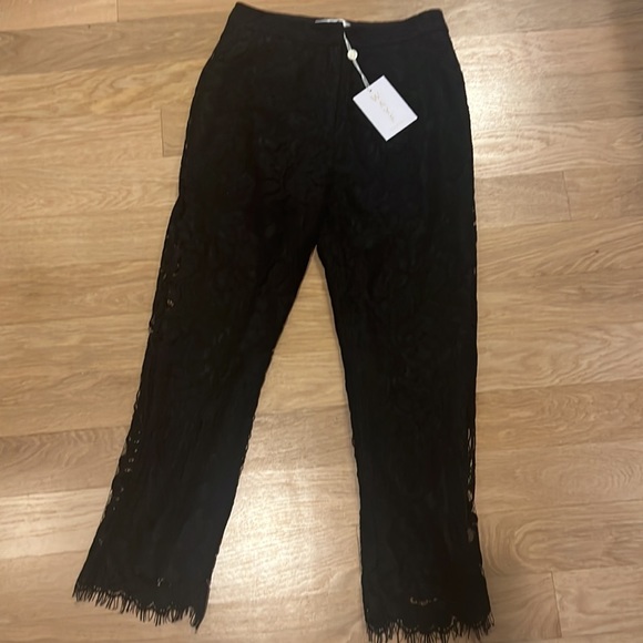 Wayf NWT Lace Cropped Pants Small - Picture 3 of 6